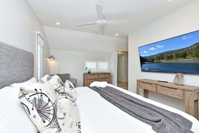 Bluewater Bliss at Caves Beach Villas
