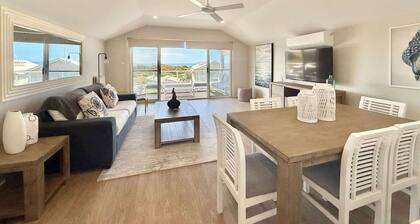Bluewater Bliss at Caves Beach Villas