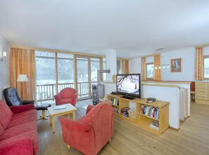 House | Living room - Chalet in Konigsleiten Near Ski Lift (Wald im Pinzgau)
