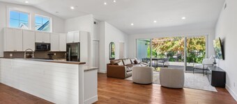 BRAND NEW!! Spacious and Pristine newly remodeled 4-bedroom home in Glen Ellen.