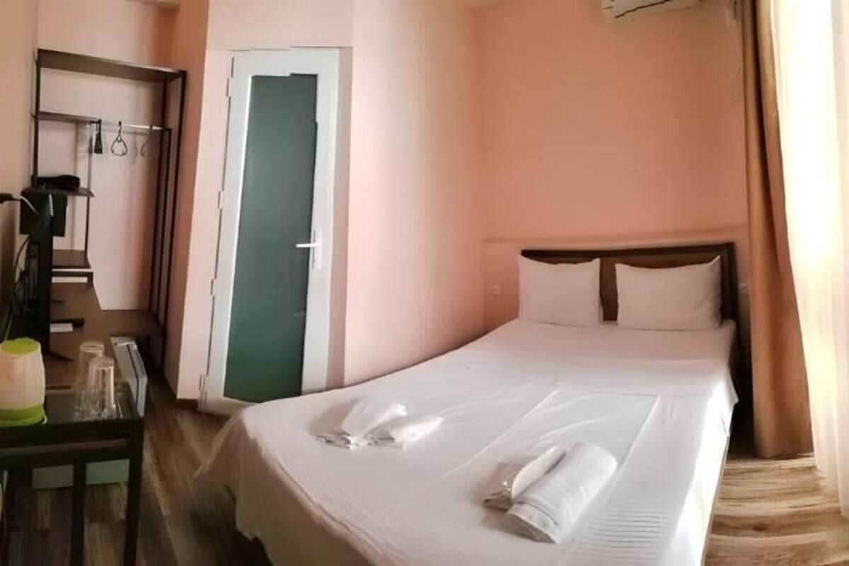 Economy-Doppelzimmer, Gartenblick | Hochwertige Bettwaren, Zimmersafe, Bügeleisen/Bügelbrett