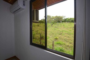 Basic House, Balcony, Mountain View