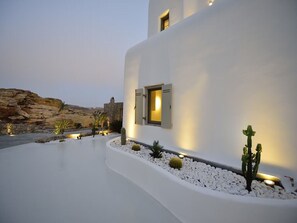 Villa | Exterior - Coastal Retreat With Wellness (Mykonos)