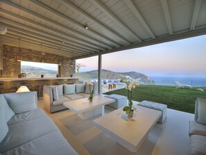 Villa | Dining - Coastal Retreat With Wellness (Mykonos)