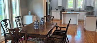 3-bedroom townhome in Little Rock. Very clean and Zen. Amazing amenities.