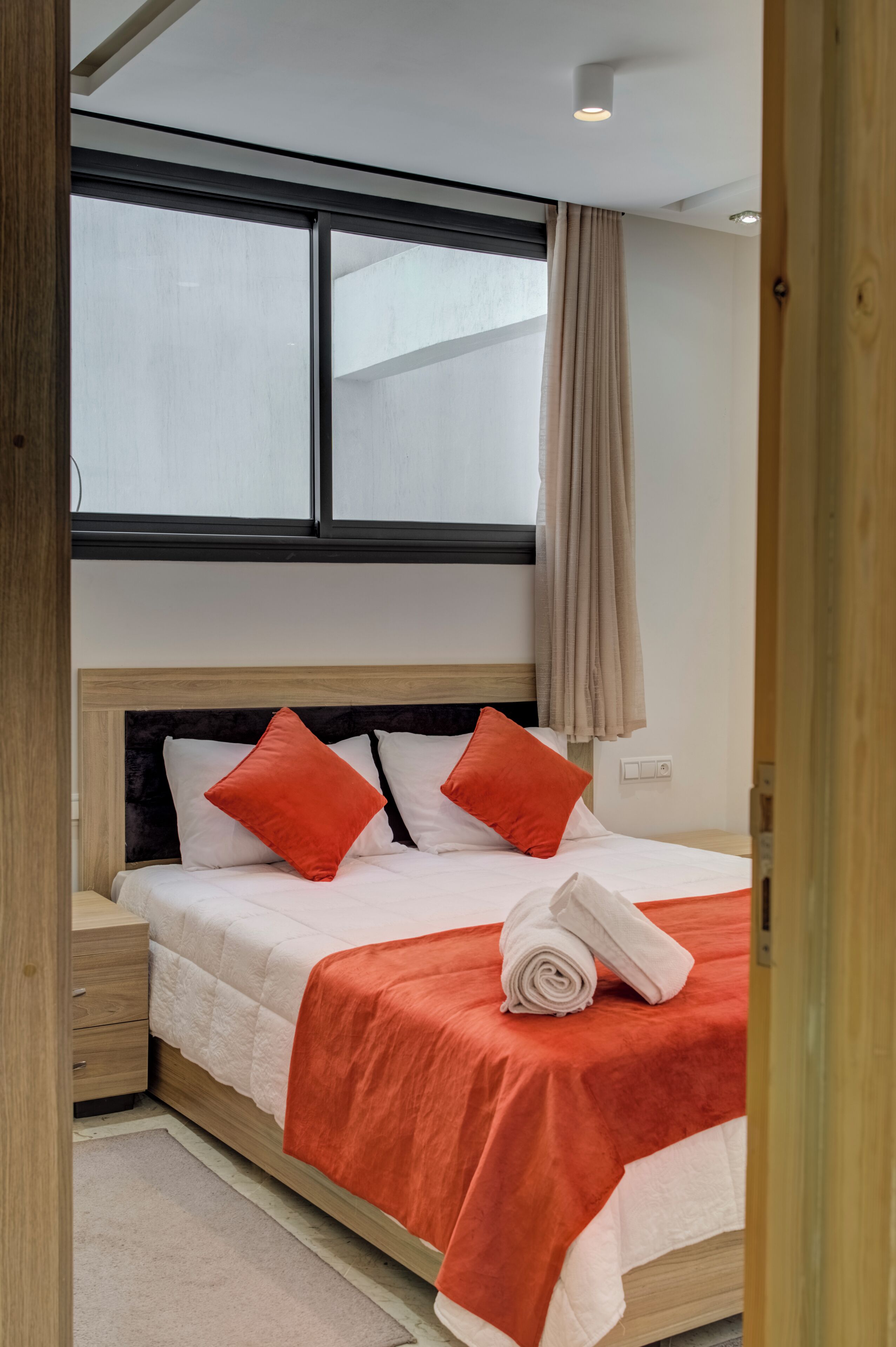 1 bedroom, in-room safe, iron/ironing board, free WiFi