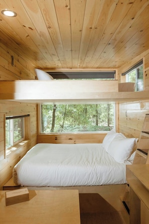 1 bedroom, desk, laptop workspace, bed sheets