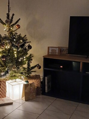 Interior - A spacious village house for two, a minutes walk from the local amenities! (Loubès-Bernac)