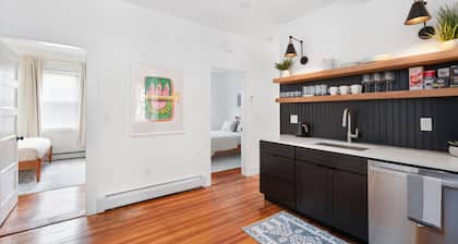 Fox Point- Near Brown, RISD, College Hill