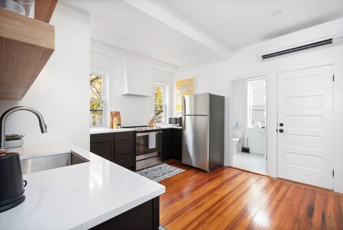 Fox Point- Near Brown, RISD, College Hill
