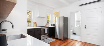 Fox Point- Near Brown, RISD, College Hill
