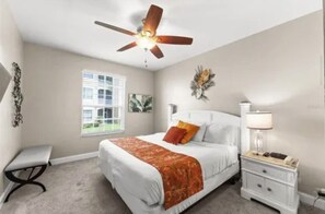 3 chambres, fer et planche à repasser, Wi-Fi gratuit, draps fournis