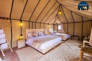 10 habitaciones, cuna de viaje, wifi y ropa de cama 