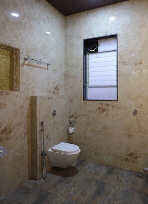 Towels, soap, toilet paper - SWARG The Ultimate Heaven

 (Panchgani)