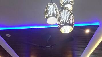 5 chambres, draps fournis