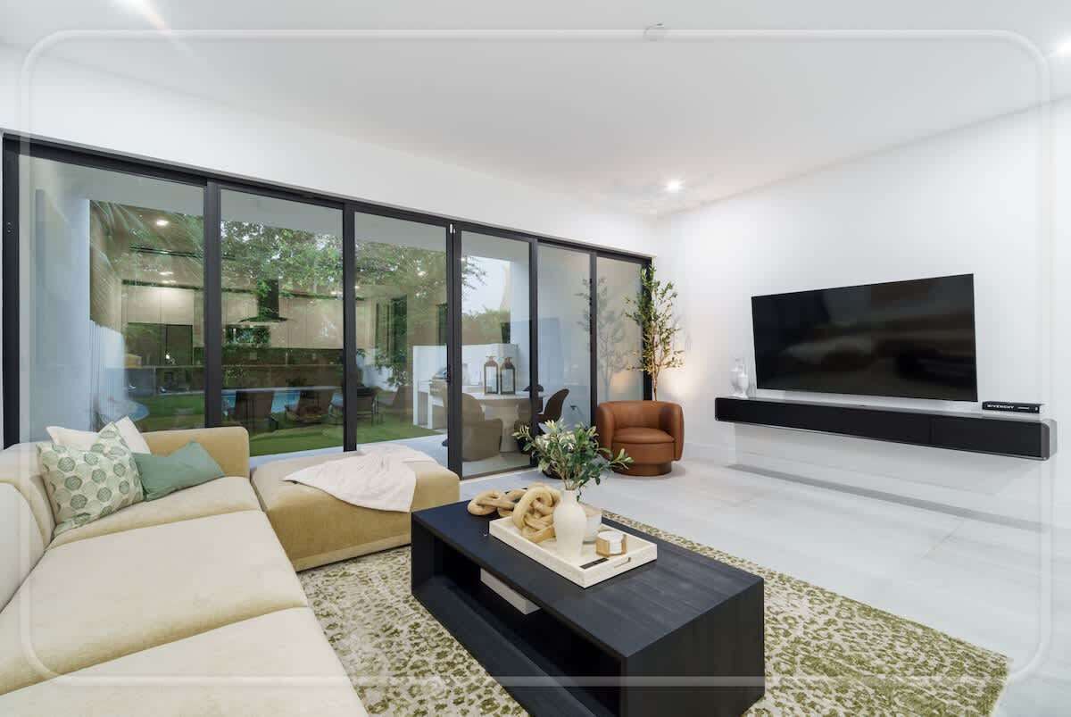 Smart TV, video games