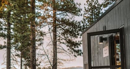 Postcard Cabins Big Bear, Outdoor Collection by Marriott Bonvoy