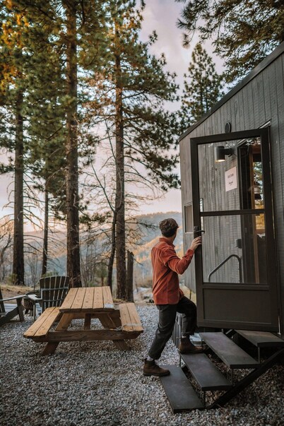 Postcard Cabins Big Bear, Outdoor Collection by Marriott Bonvoy