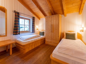 Chalet | 5 makuuhuonetta, yksilöllisesti kalustettu, vuodevaatteet