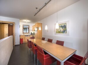 House | Dining - Cozy Alpine Retreat in Wald im Pinzgau (Wald im Pinzgau)