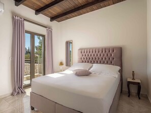 Biệt thự Exclusive, 5 phòng ngủ, hồ bơi riêng, quang cảnh biển | 5 phòng ngủ, két bảo mật tại phòng, trang trí khác biệt 