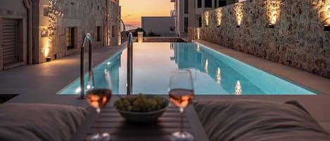 Outdoor pool, pool loungers