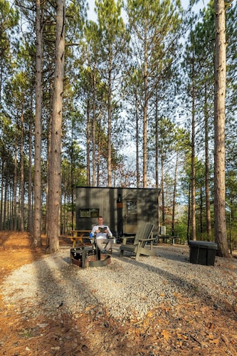 Postcard Cabins Wild Rose, Outdoor Collection by Marriott Bonvoy