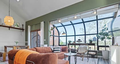 Vernon's Cozy 3BR Loft Condo Cabin w/Views