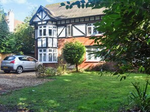 Exterior - Flat 2, Langtry apartment (Bournemouth)