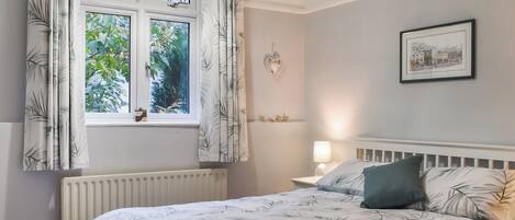 2 habitaciones, wifi gratis y ropa de cama