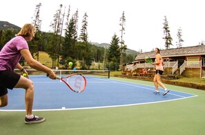 Sport court - Snowshoe Summit | Ski-in/out | Hot Pools | Sauna (Panorama)