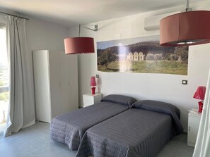 Classic Room, Balcony, Mountain View | Soundproofing, free WiFi