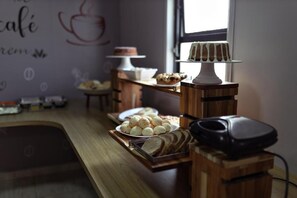 Ilmainen päivittäinen buffetaamiainen 