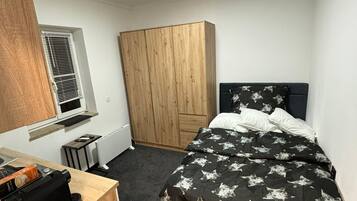 1 Schlafzimmer, Bügeleisen/Bügelbrett, WLAN, Bettwäsche