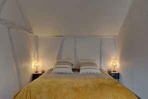 1 chambre, fer et planche à repasser, Wi-Fi gratuit, draps fournis