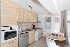 Fridge, microwave, oven, dishwasher