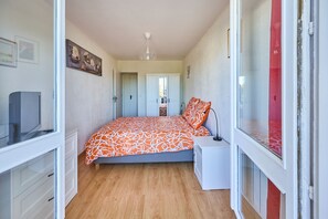 1 bedroom, iron/ironing board, free WiFi - L'Escale du Cap Horn - Appt 4p, à 1km de la mer (Courseulles-sur-Mer)