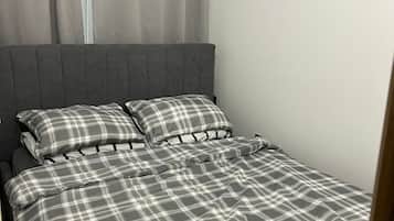 1 bedroom, internet, bed sheets