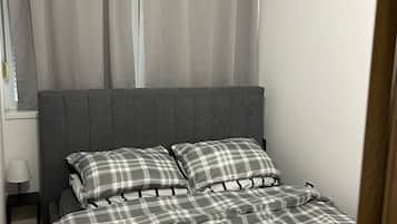 1 bedroom, internet, bed sheets