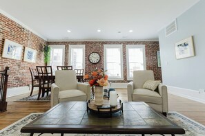 Interior - Arch View from private deck,  2BR 2BA sleeps 5. Newly rehabbed historic building (St. Louis)