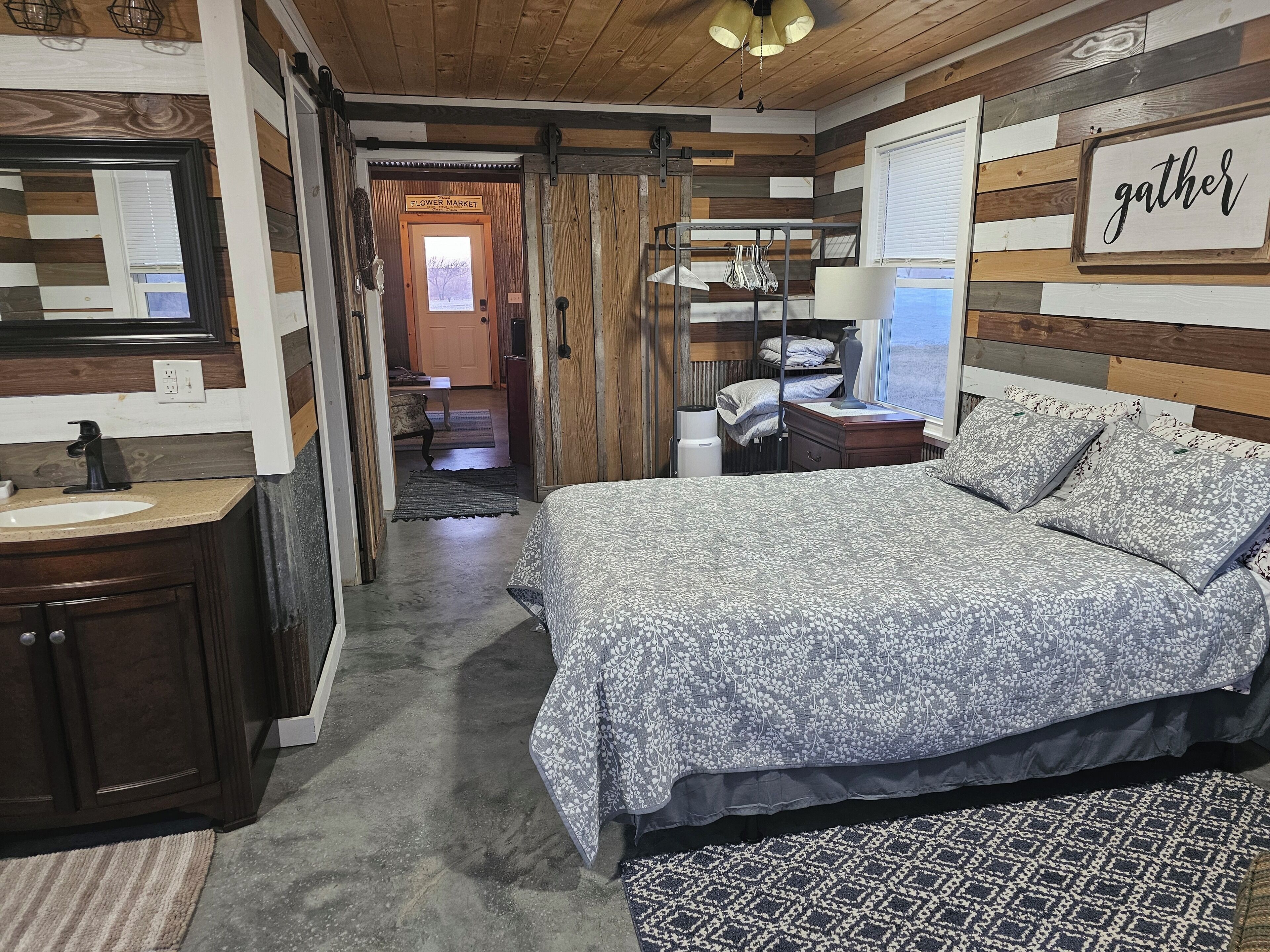 1 室のベッドルーム、WiFi、ベッドシーツ