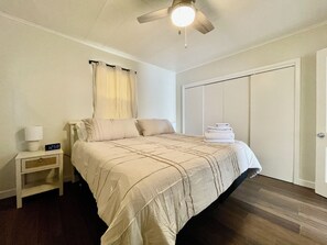 2 Schlafzimmer, Bügeleisen/Bügelbrett, WLAN, Bettwäsche