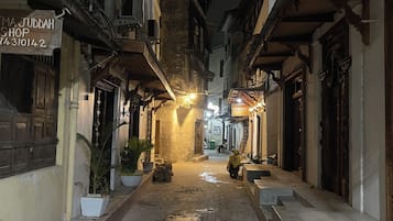 Ngoại thất