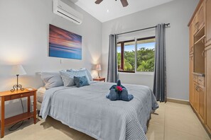 3 bedrooms, in-room safe, iron/ironing board, free WiFi