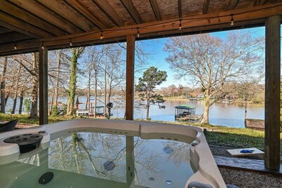 LKN Lakefront | Private Dock | Hot Tub | Fire Pit | Pet Friendly