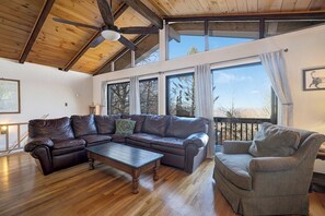 Smart TV, chimenea