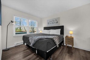 3 bedrooms, free WiFi, bed sheets