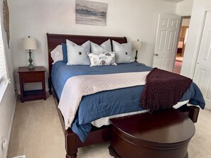 2 bedrooms, travel cot, free WiFi, bed sheets