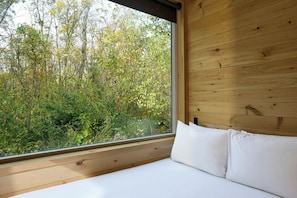 Cabaña estándar, 1 cama Queen size | 1 habitación, escritorio y espacio para trabajar con laptop