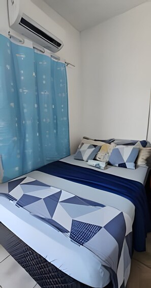 1 habitación, escritorio, wifi gratis y ropa de cama 
